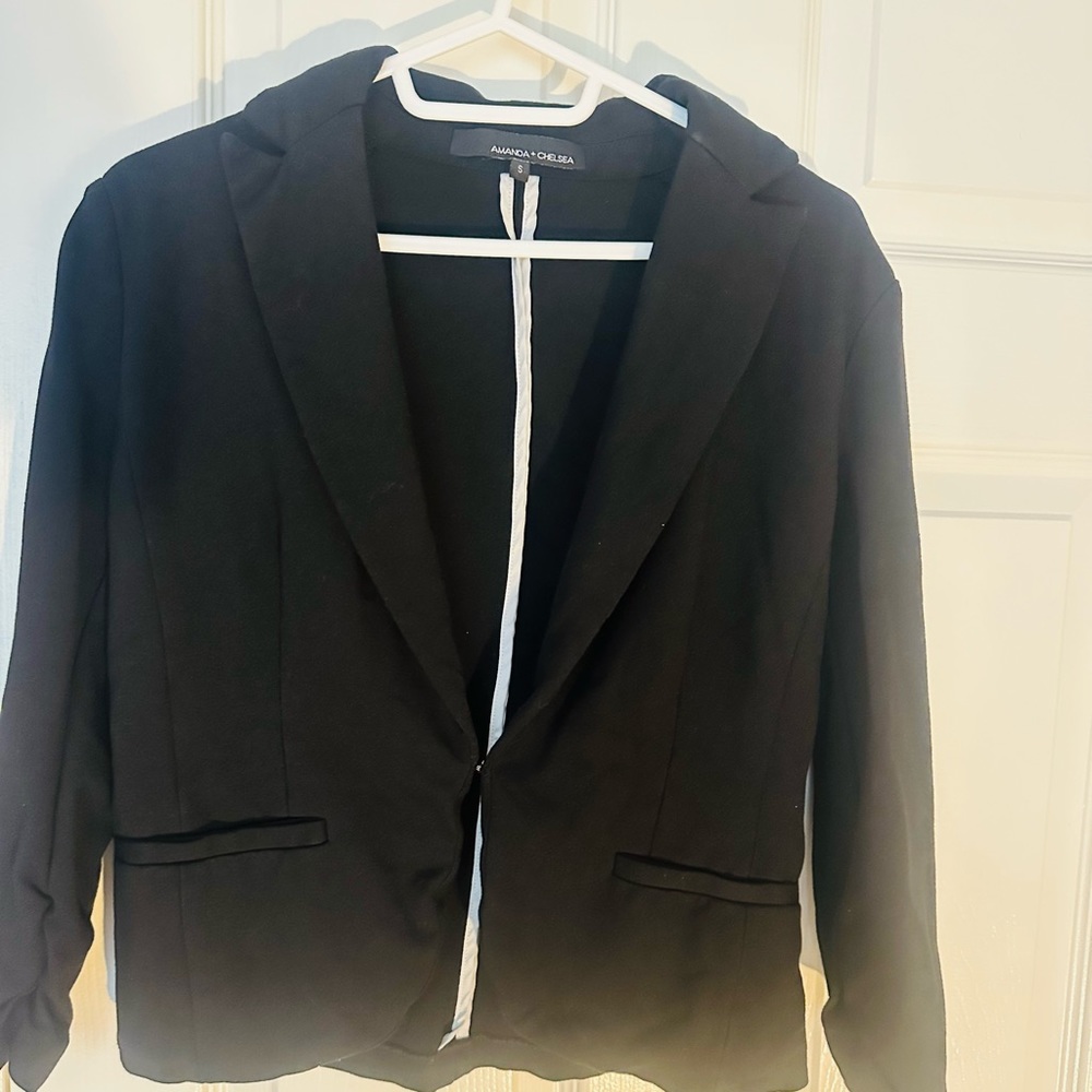 black jacket - Picture 5 of 5